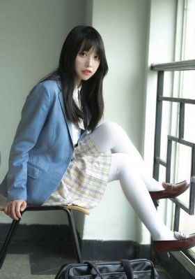 同桌拿黄瓜自慰给我看H小说_BD英语电视剧在线观看