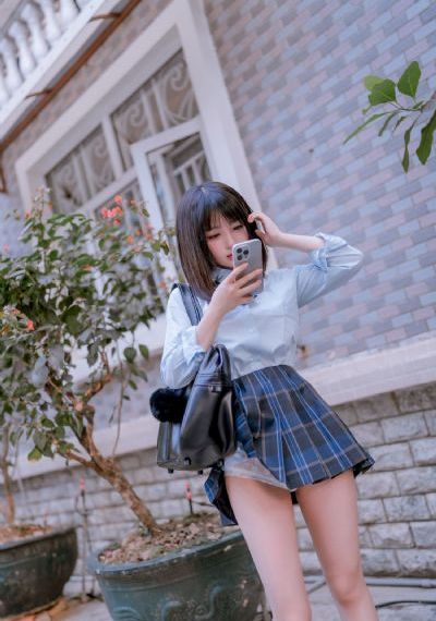 Caoliu社区成人影院_HD高清完整版