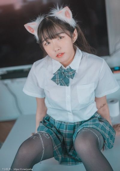 我和姝姝裸睡把我整硬了_1080P高清视频播放
